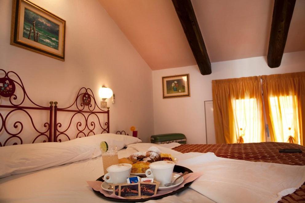 My Home Hotel Белларія-Іджеа-Марина Екстер'єр фото
